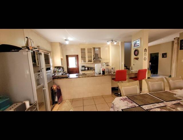 4 BEDROOM HOUSE FOR SALE IN MULBARTON